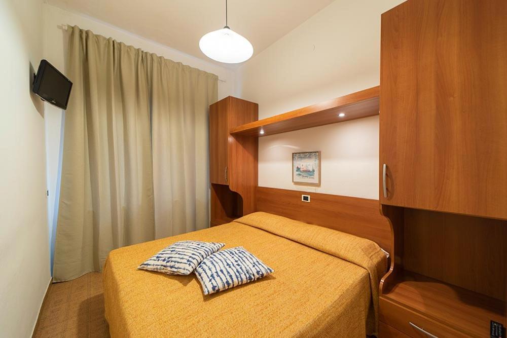 Hotel Belmare Porto Azzurro Exteriör bild