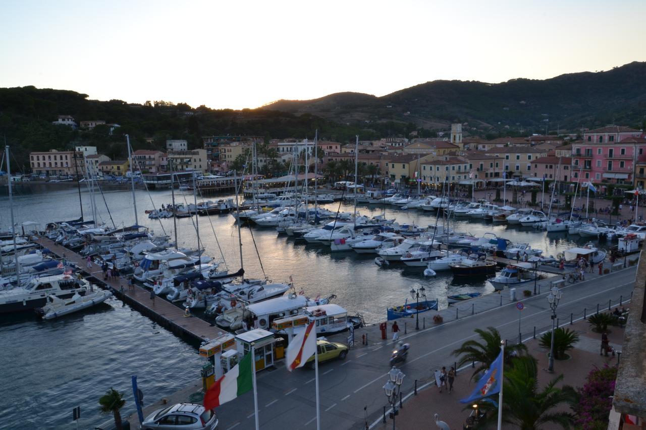 Hotel Belmare Porto Azzurro Exteriör bild